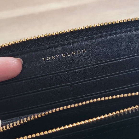 Tory Burch Gemini Continental Wallet - Picture 5 of 8